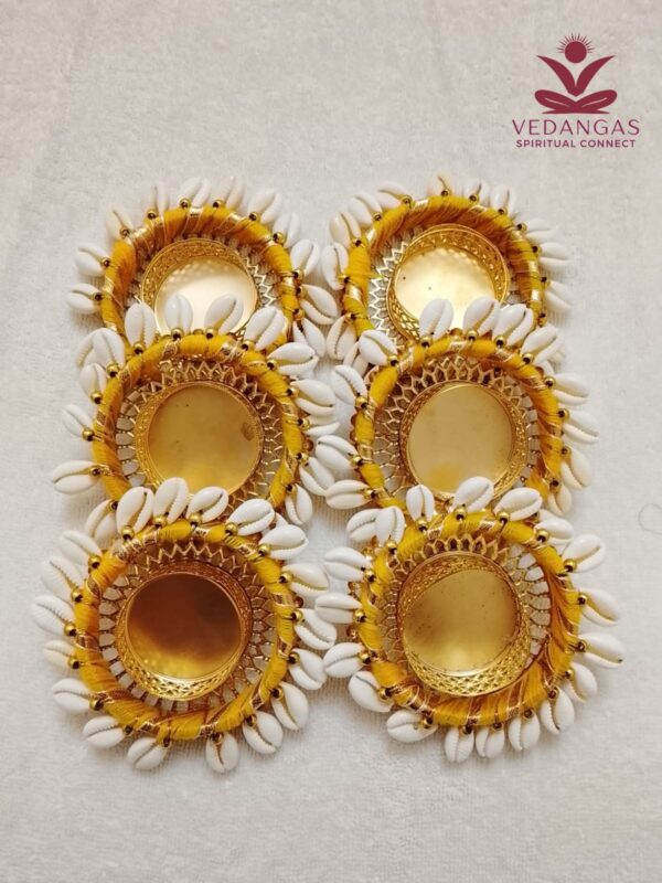 Cowrie Shell Diya Set - Image 3